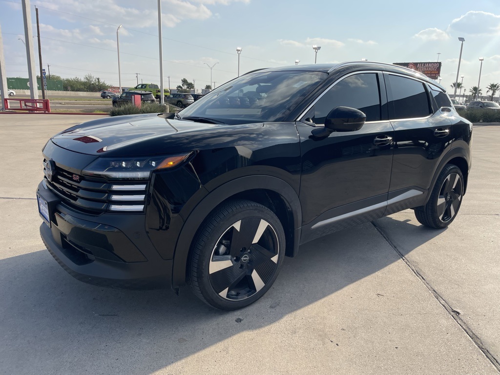 2025 Nissan Kicks SR photo 4