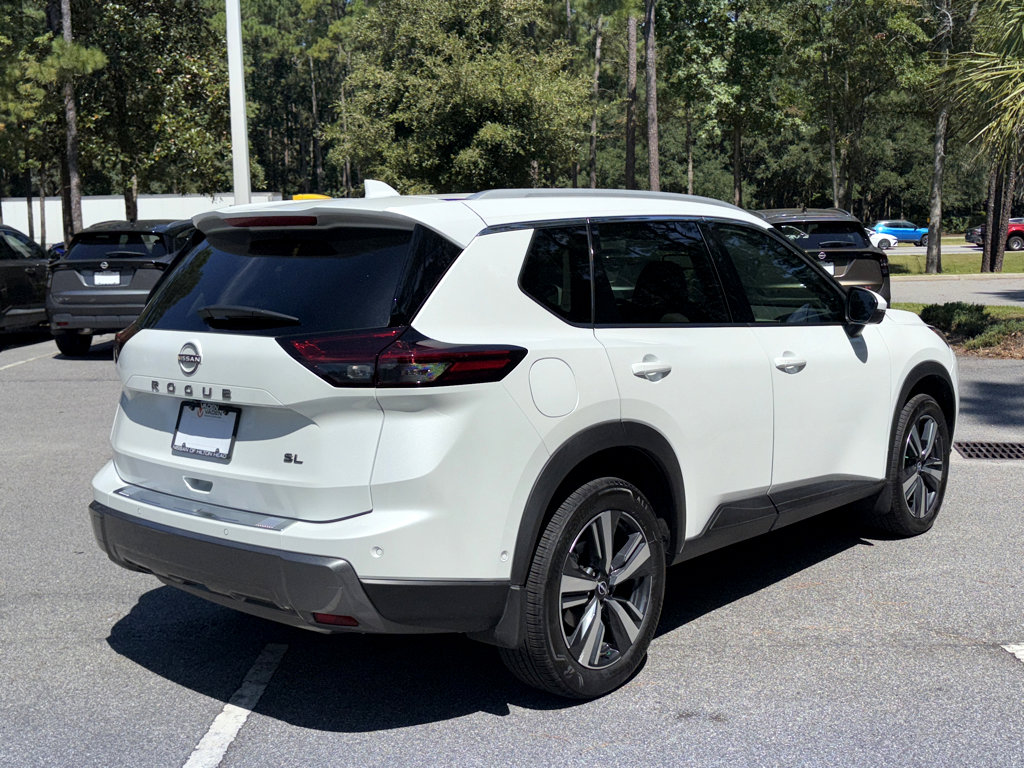 2024 Nissan Rogue SL photo 32