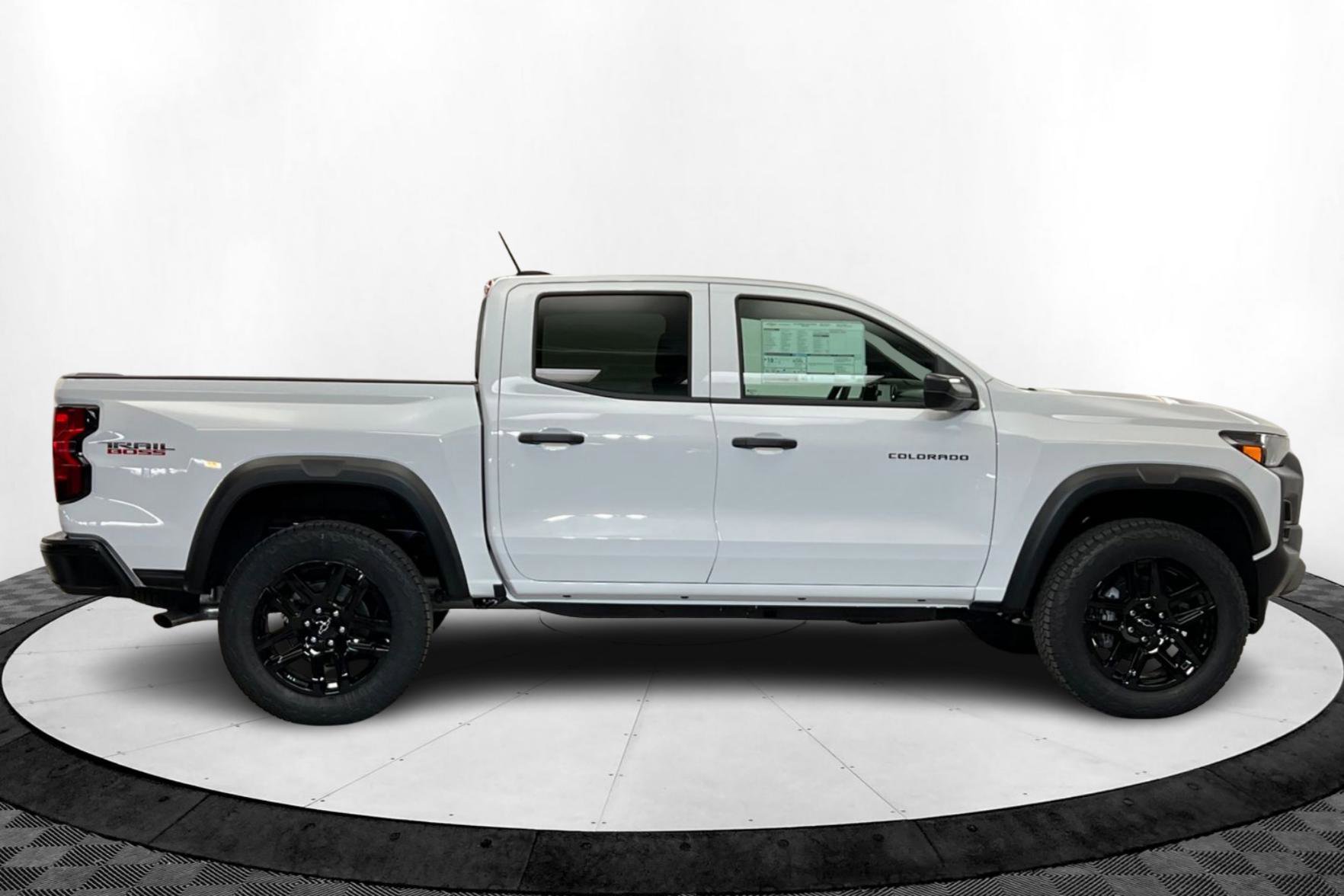2025 Chevrolet Colorado Trail Boss photo 6