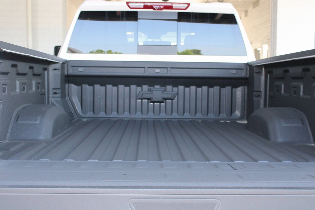 2025 Chevrolet Silverado 2500HD High Country photo 14
