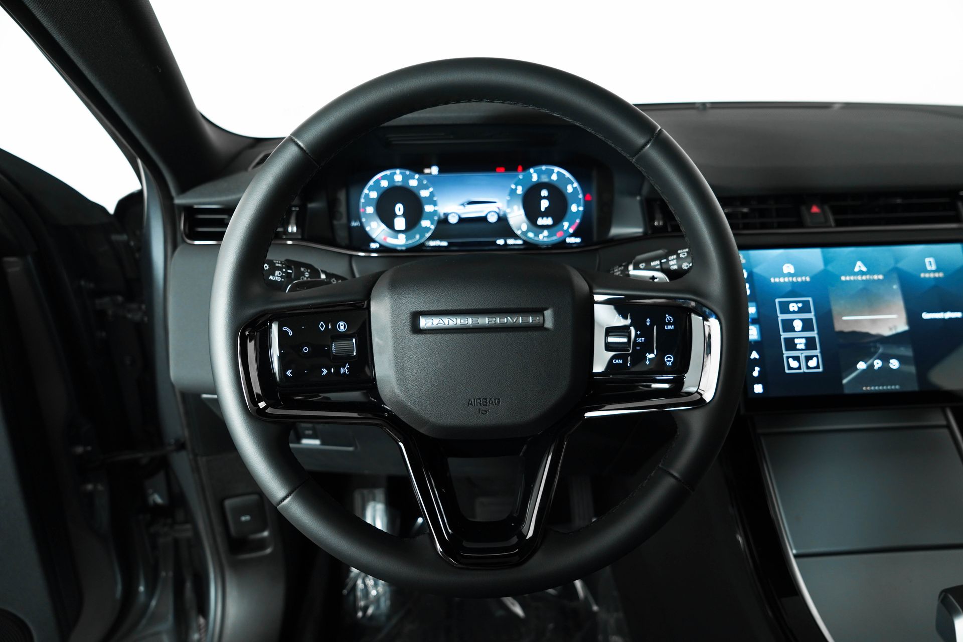 2025 Land Rover Range Rover Evoque S photo 20