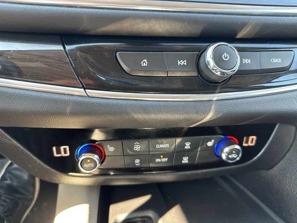 2021 Buick Enclave Essence photo 13