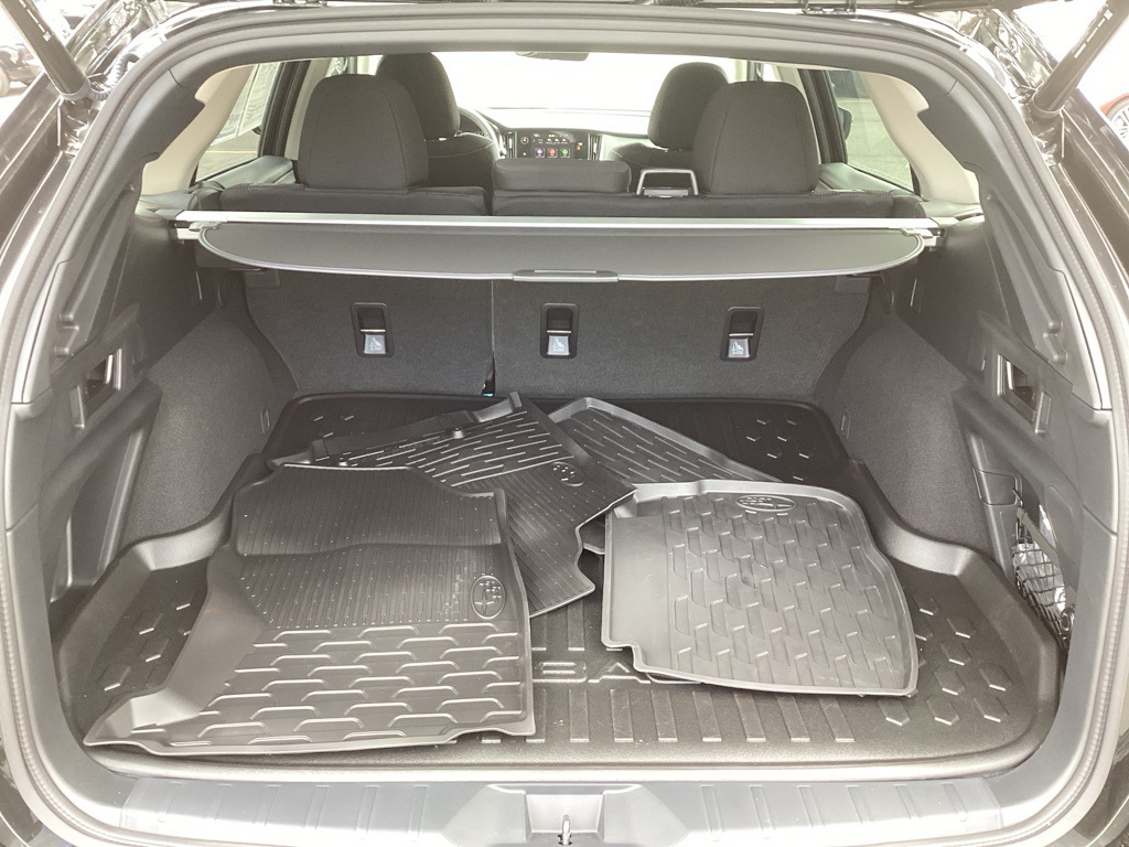 2025 Subaru Outback Premium photo 7