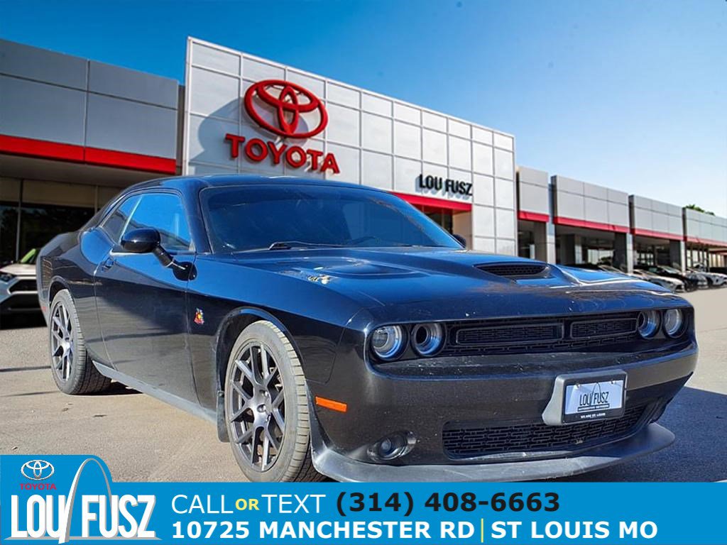 2016 Dodge Challenger Scat Pack's photo