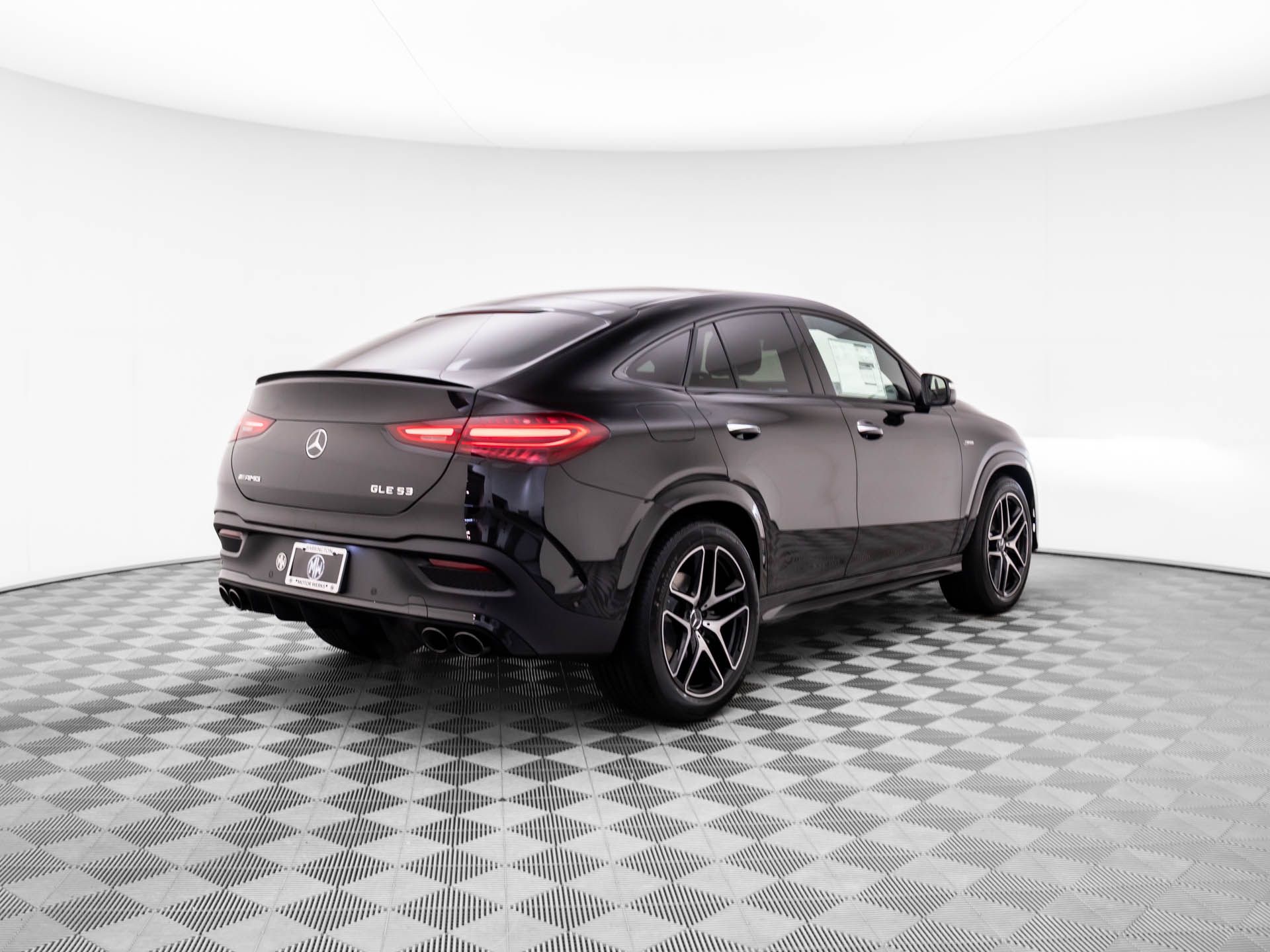2025 Mercedes Benz GLE 53 AMG 4MATIC photo 4