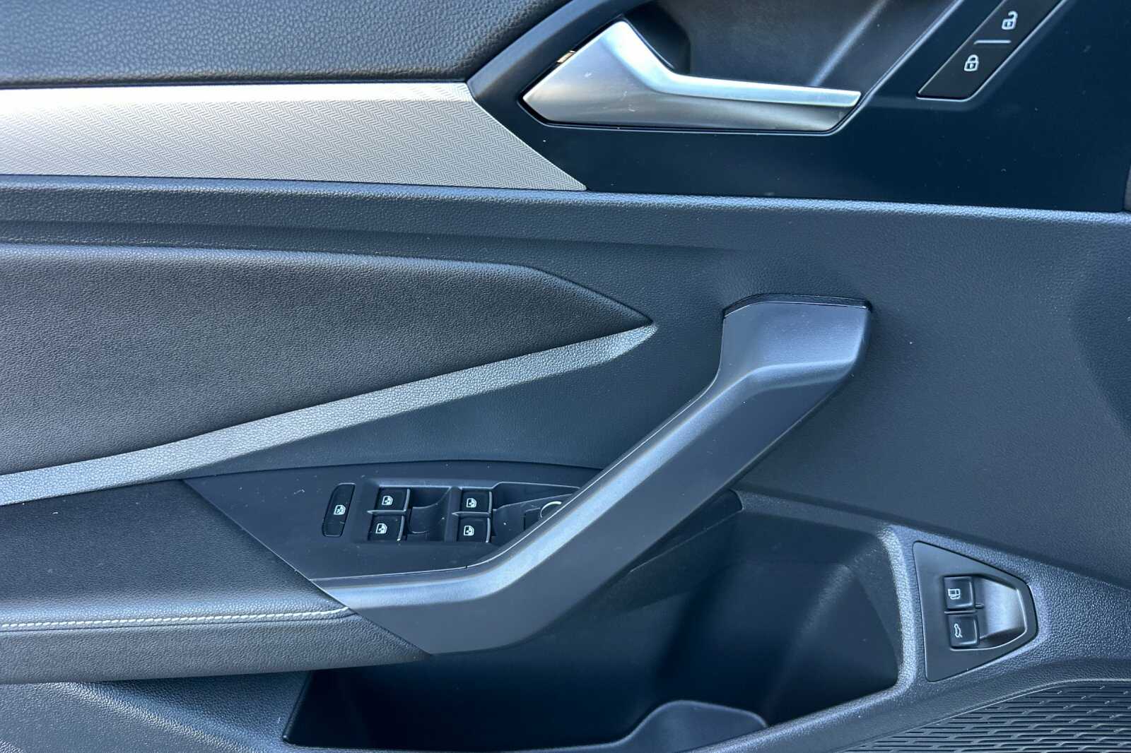 2024 Volkswagen Jetta 1.5T Sport photo 11