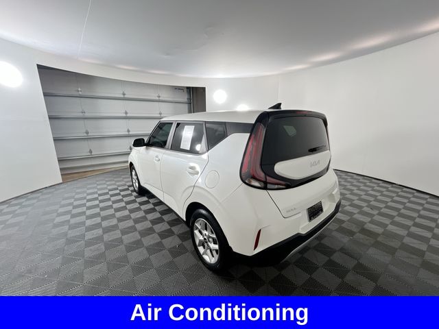 2024 Kia Soul S photo 4