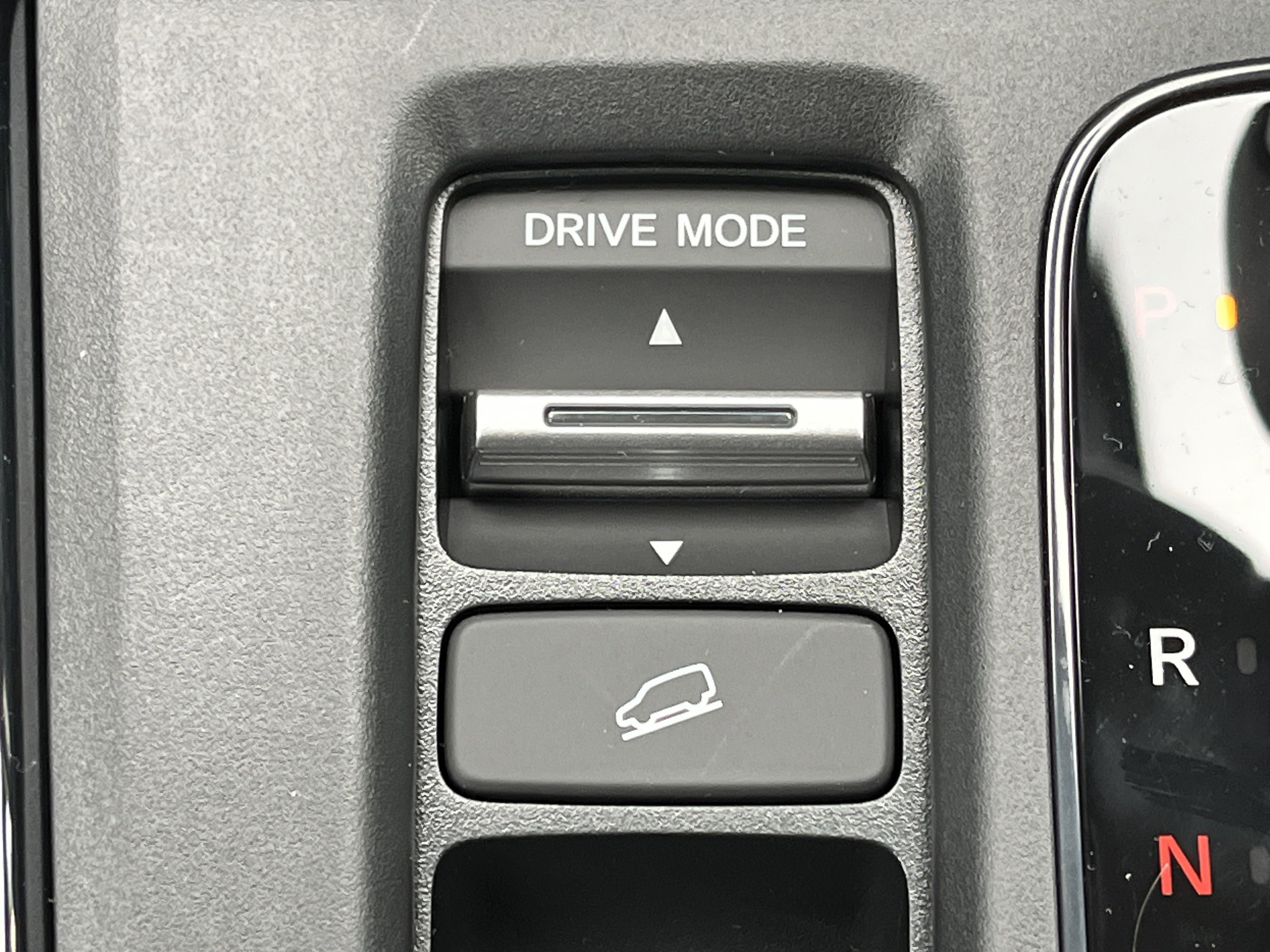 2026 Honda CR-V Hybrid Sport Touring photo 3