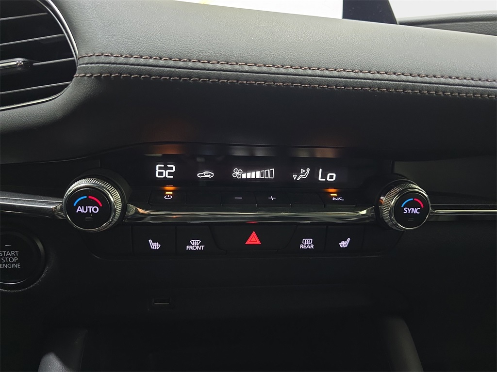 2020 Mazda Mazda3 Preferred Hatchback photo 21