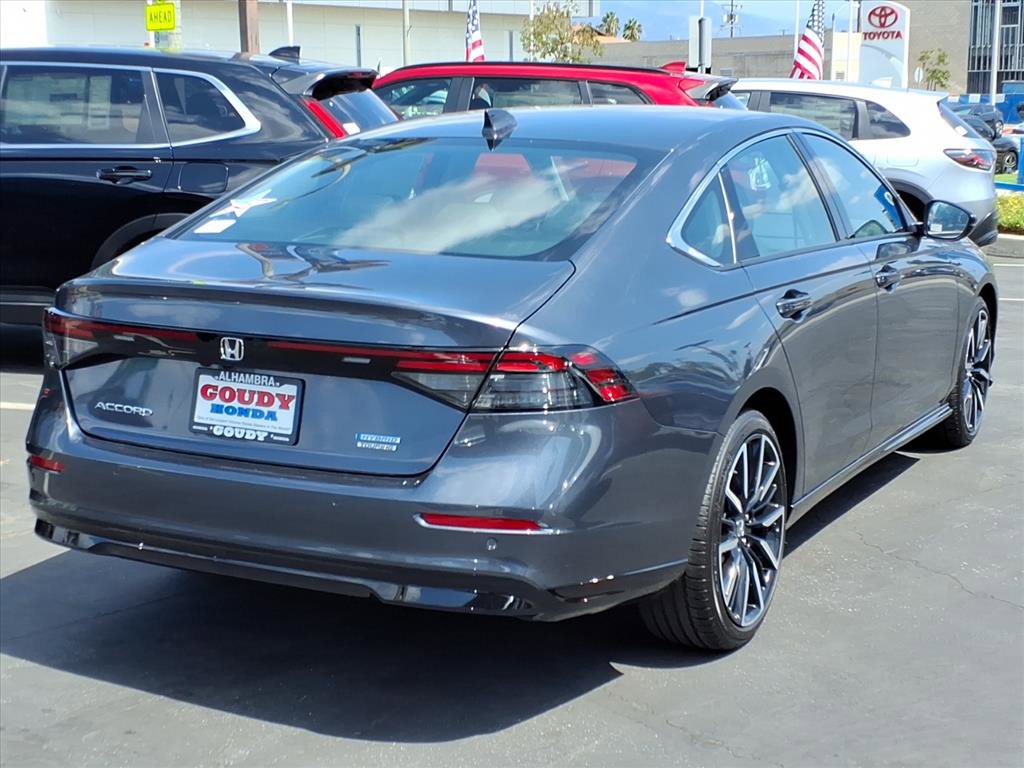 2025 Honda Accord Hybrid Touring photo 2