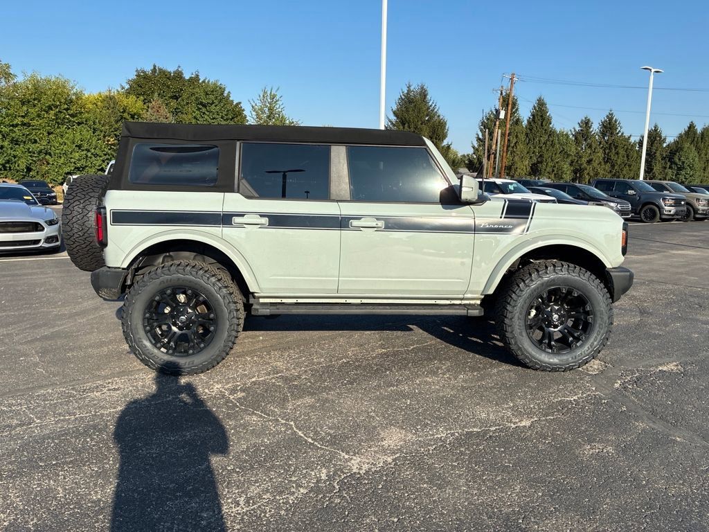2023 Ford Bronco Outer Banks photo 27