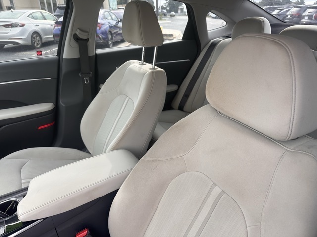 2021 Hyundai Sonata SEL photo 19
