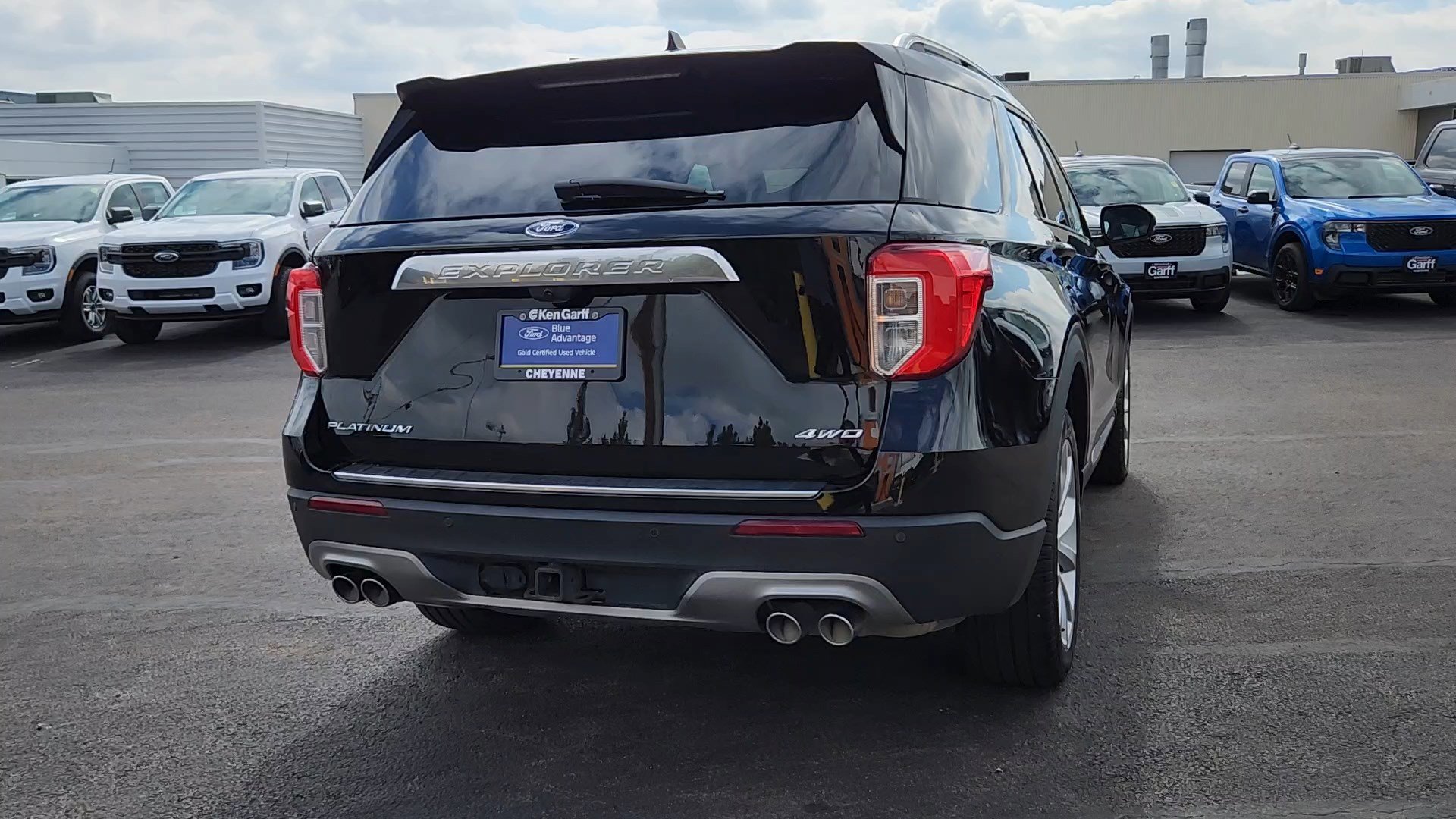 2023 Ford Explorer Platinum photo 3