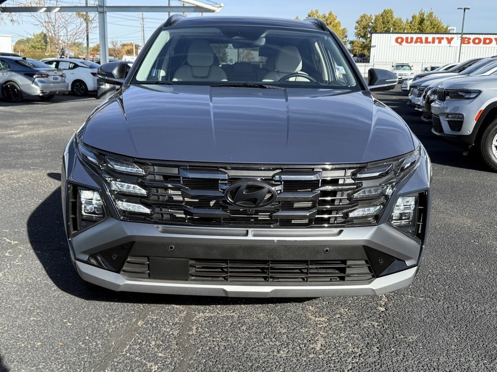 2025 Hyundai Tucson Limited photo 2