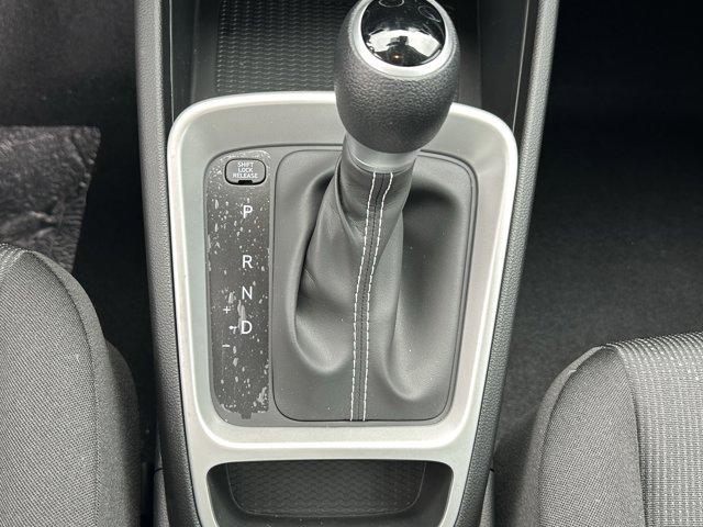 2025 Hyundai Venue SE photo 28