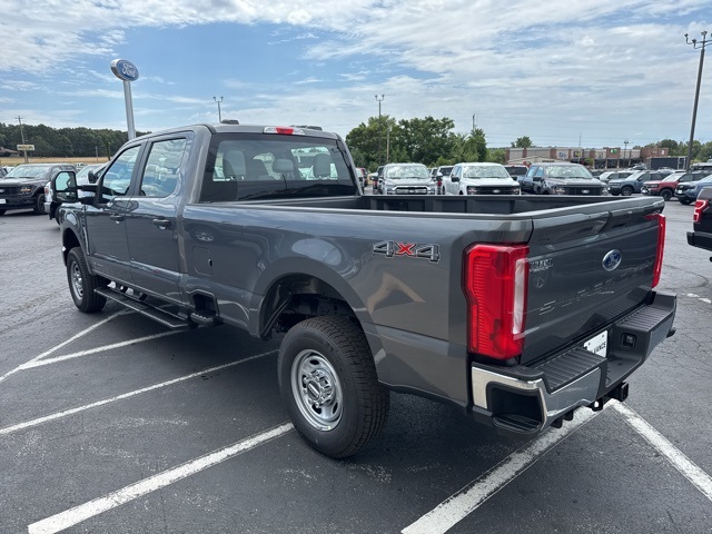 2026 Ford F-250 XL photo 4