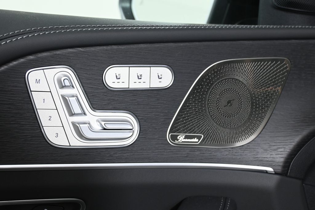 2025 Mercedes Benz GLE AMG 53 photo 21