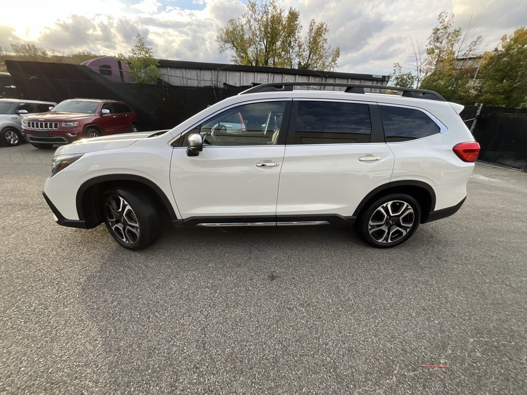 2023 Subaru Ascent Touring photo 2