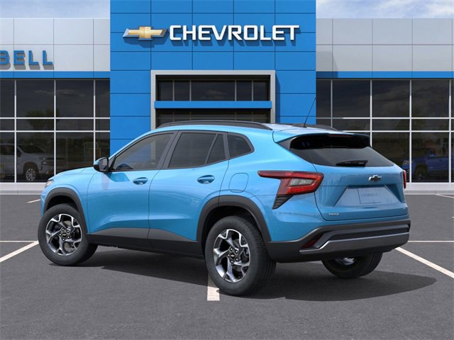 2026 Chevrolet Trax LT photo 2