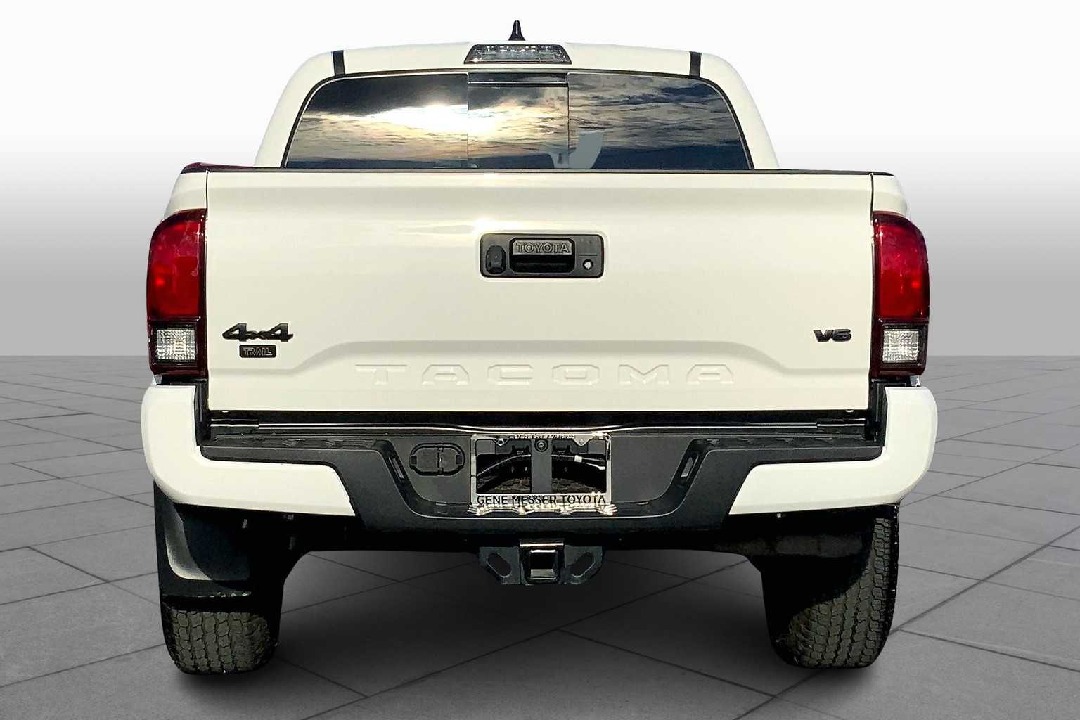 2023 Toyota Tacoma Trail Edition photo 4