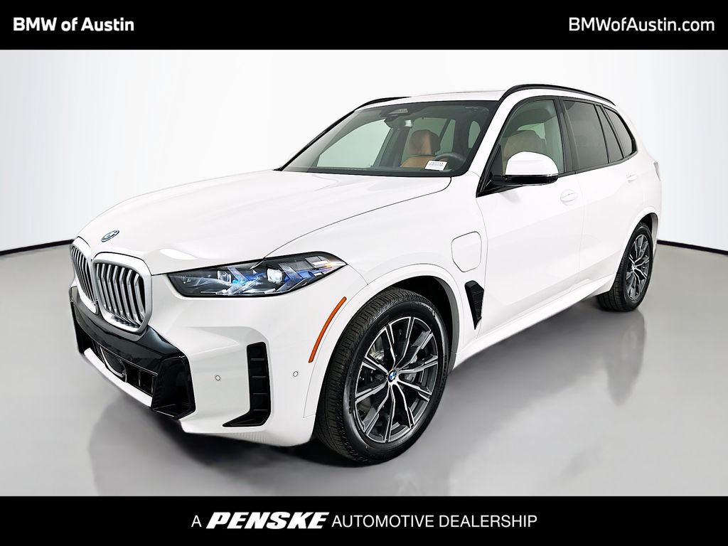 2026 BMW X5 50e's photo