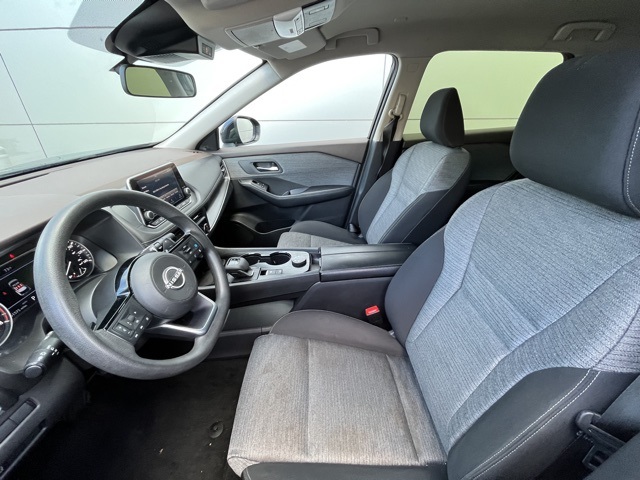 2023 Nissan Rogue SV photo 2