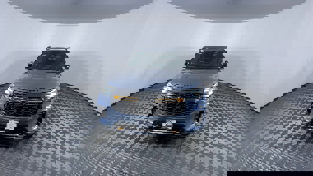 2026 Ford Explorer photo 3