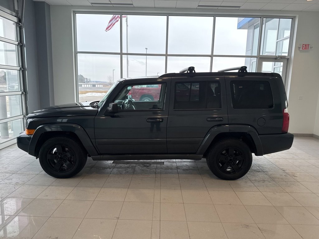 2007 Jeep Commander Sport