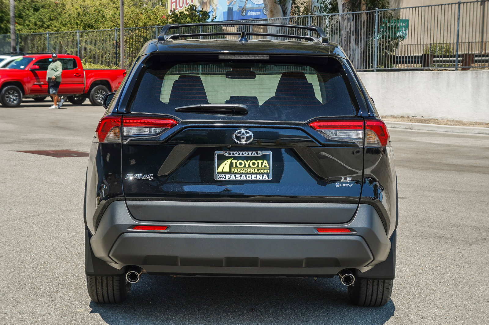 2025 Toyota RAV4 Hybrid LE photo 5