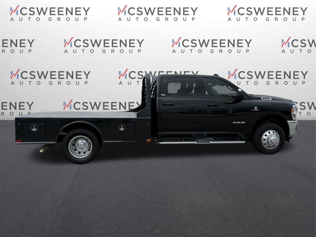 2020 Ram 3500 SLT photo 6