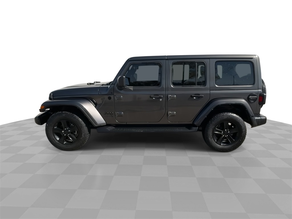 2022 Jeep Wrangler Unlimited Sahara Altitude photo 5
