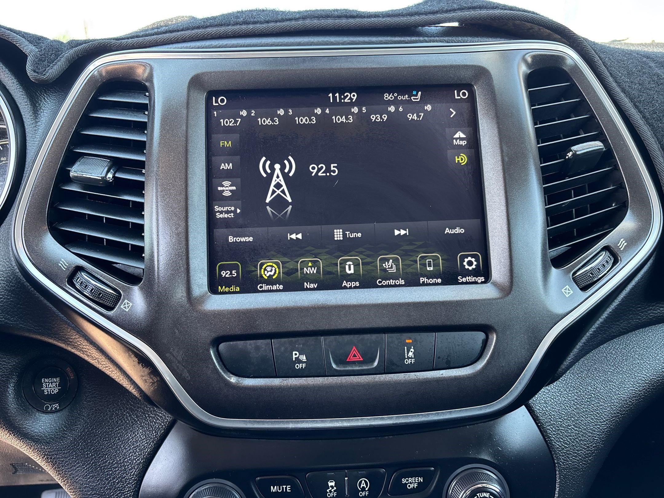 2021 Jeep Cherokee Trailhawk photo 21