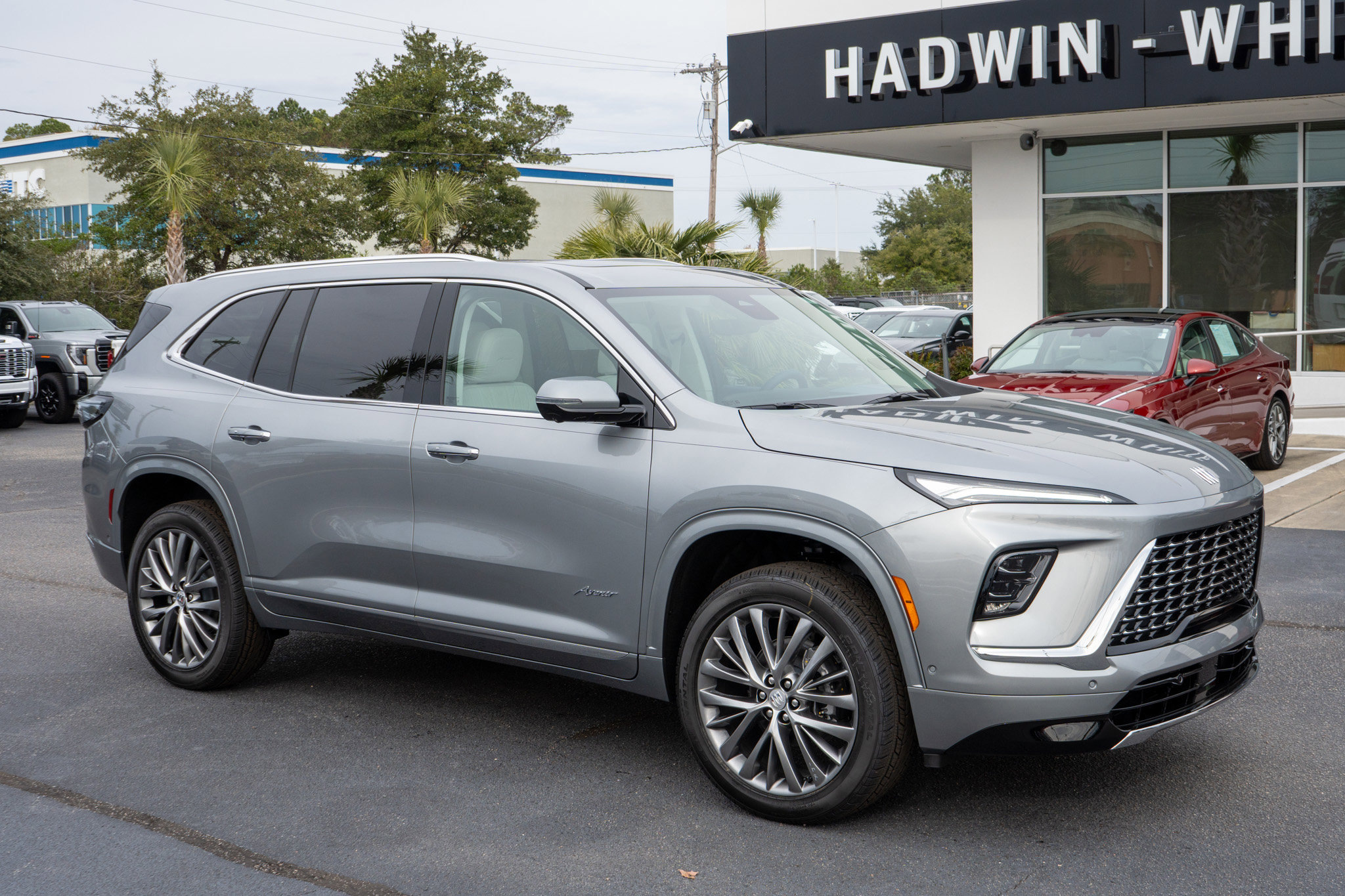 2026 Buick Enclave Avenir's photo