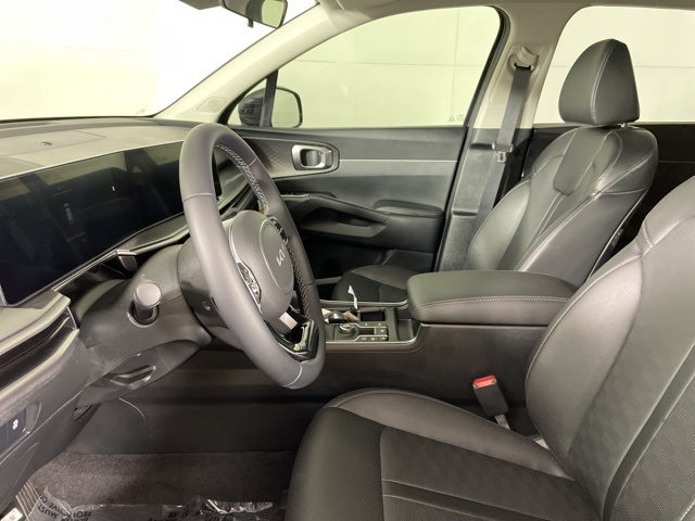 2025 Kia Sorento S photo 19