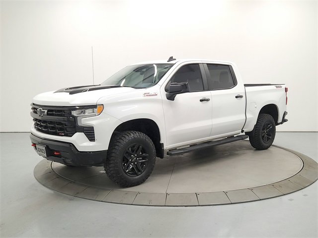 2024 Chevrolet Silverado 1500 LT Trail Boss photo 2