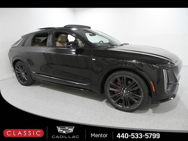 2026 Cadillac LYRIQ V Premium's photo