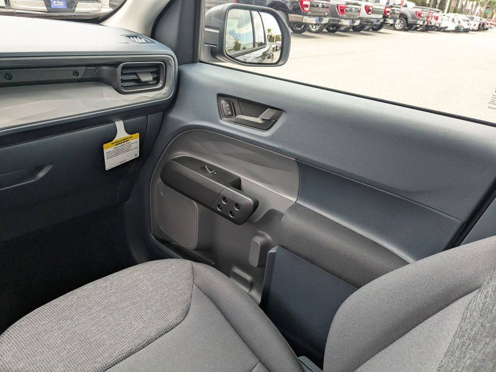 2025 Ford Maverick XL photo 16