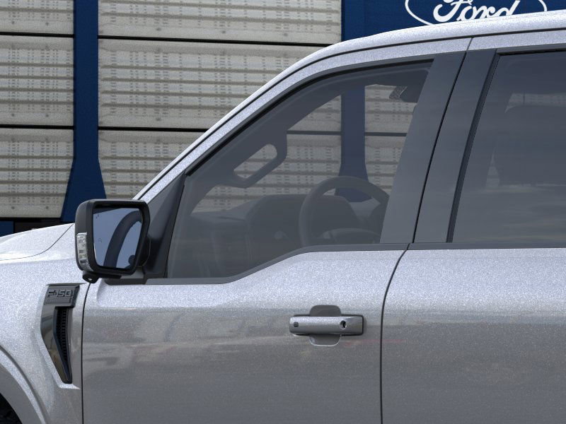 2025 Ford F-150 XLT photo 16