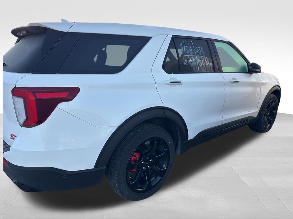 2021 Ford Explorer ST photo 6