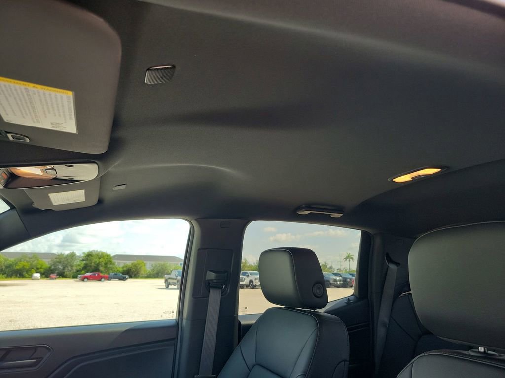 2025 Chevrolet Colorado LT photo 29