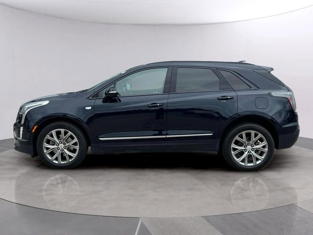 2021 Cadillac XT5 Sport photo 2