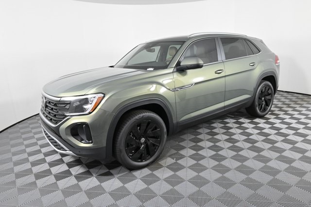 2026 Volkswagen Atlas Cross Sport SE Technology photo 2