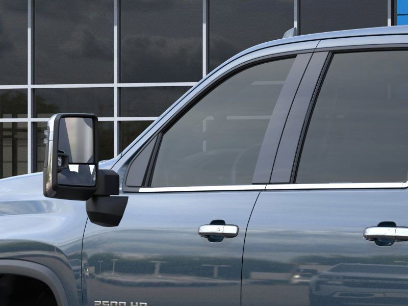 2025 Chevrolet Silverado 2500HD LTZ photo 12