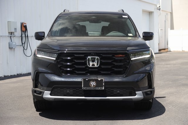 2025 Honda Pilot TrailSport photo 12