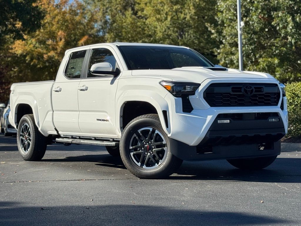 2025 Toyota Tacoma TRD Sport Double Cab photo 2