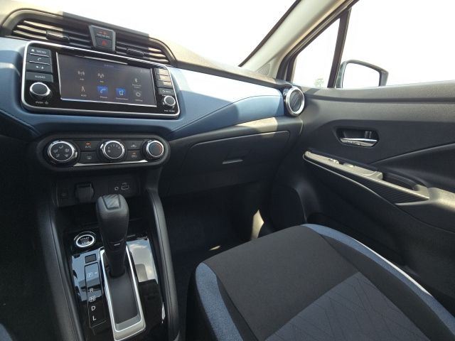 2025 Nissan Versa 1.6 SV photo 19