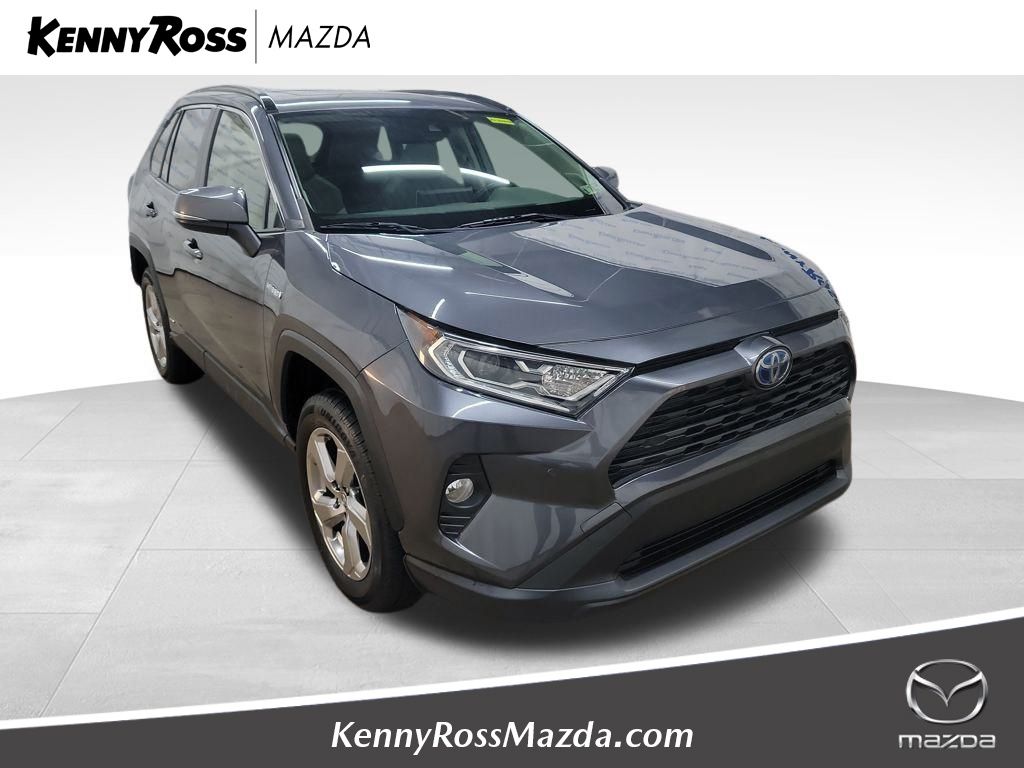 2021 Toyota RAV4 XLE Premium's photo