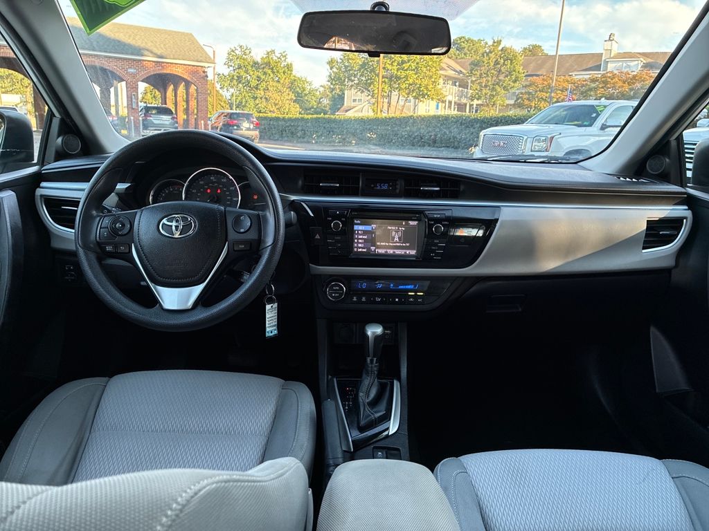 2014 Toyota Corolla LE Eco photo 12