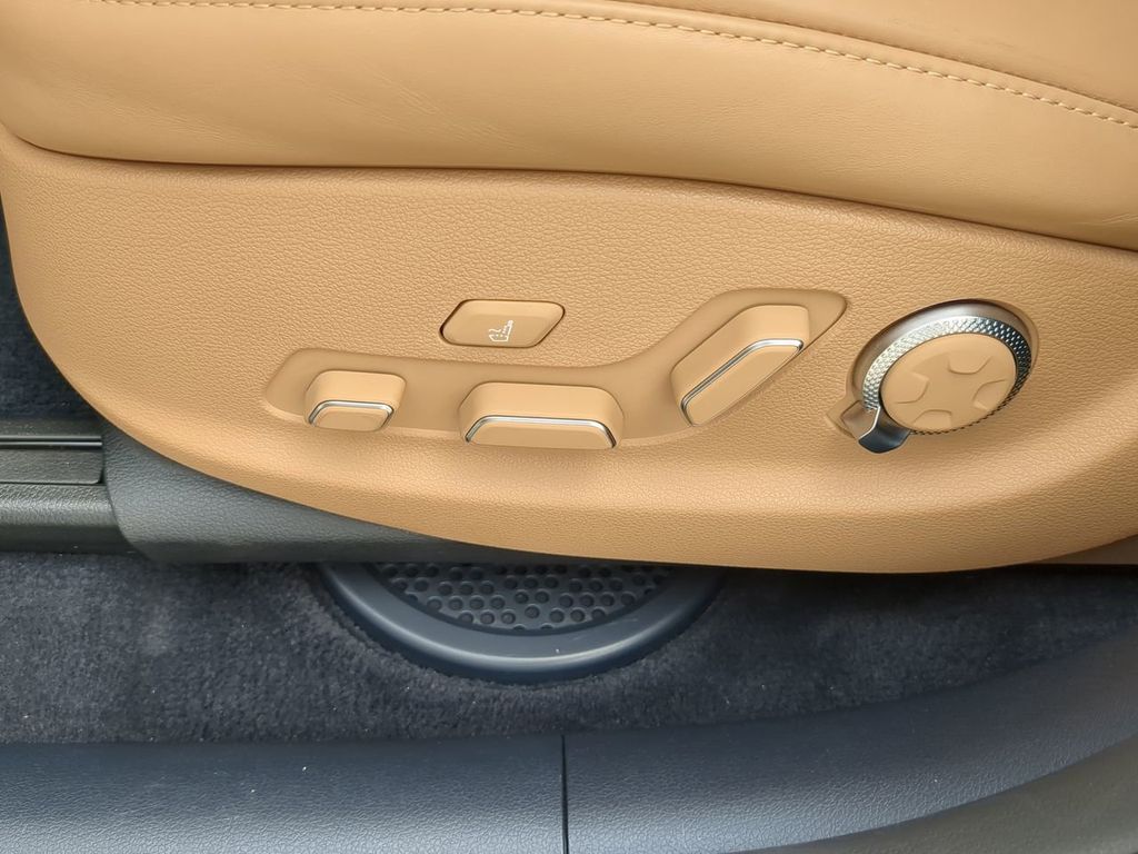 2022 Genesis GV80 Prestige Signature photo 15