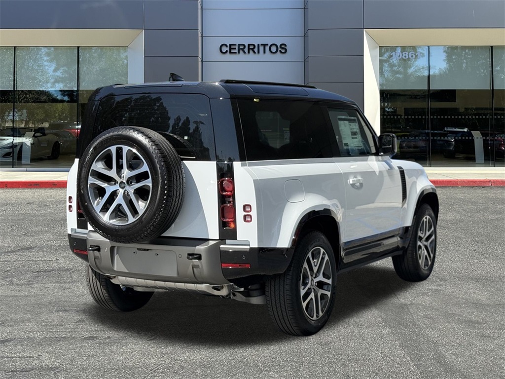 2025 Land Rover Defender 90 X-Dynamic SE photo 3